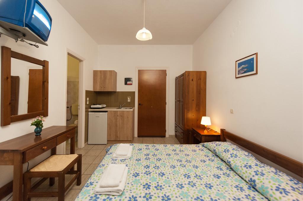 Apostolis Studios Alikí Habitación foto